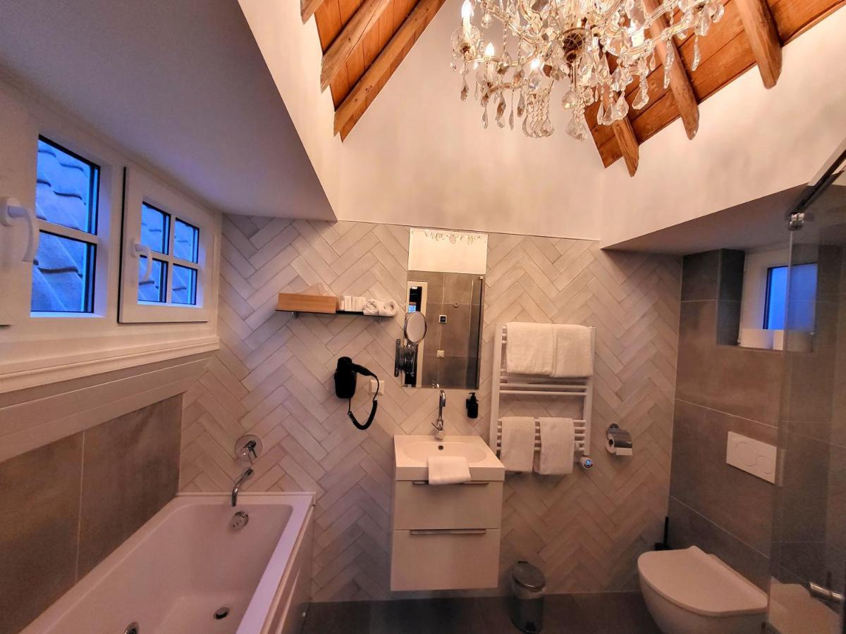 Hotel Boutique Huys Leyden 4*